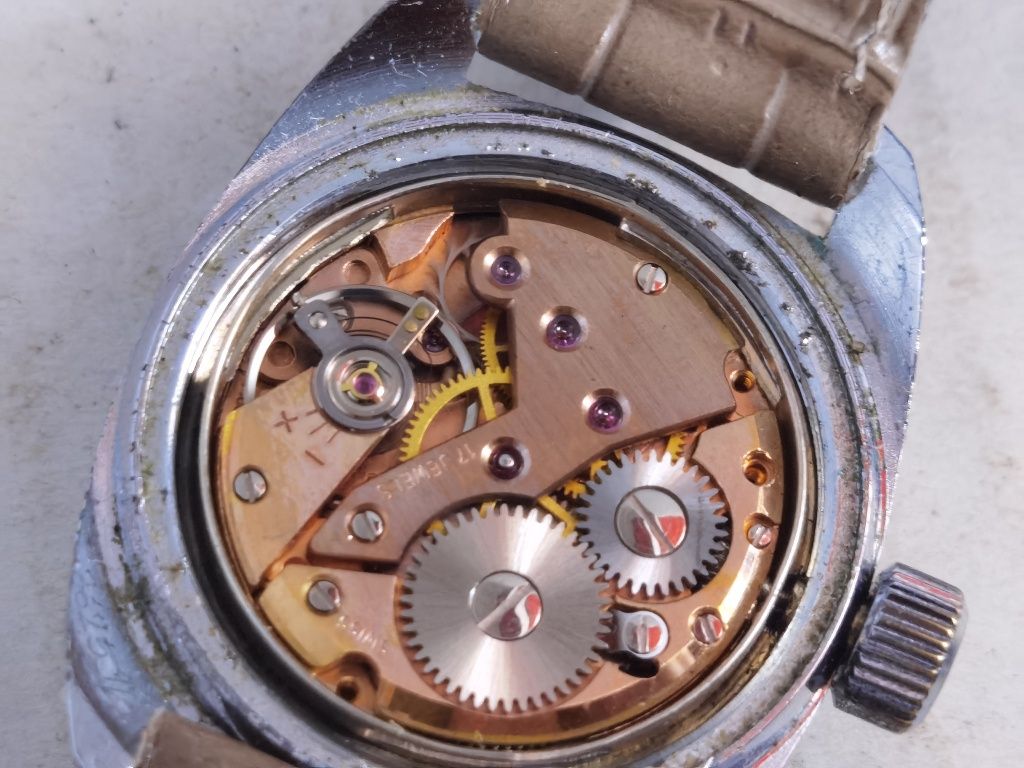 Stary zegarek blumus