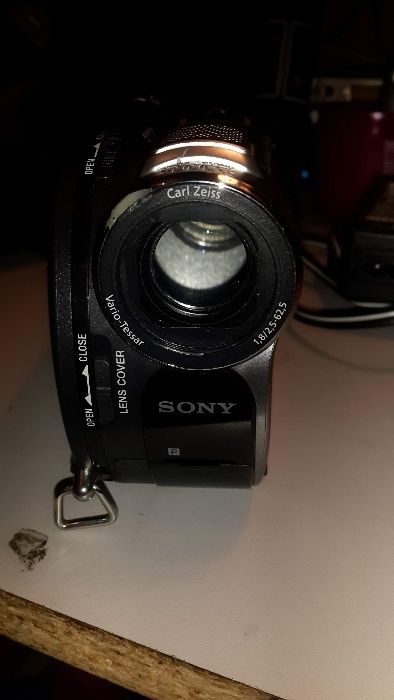 Видеокамера Sony DCR-DVD308E