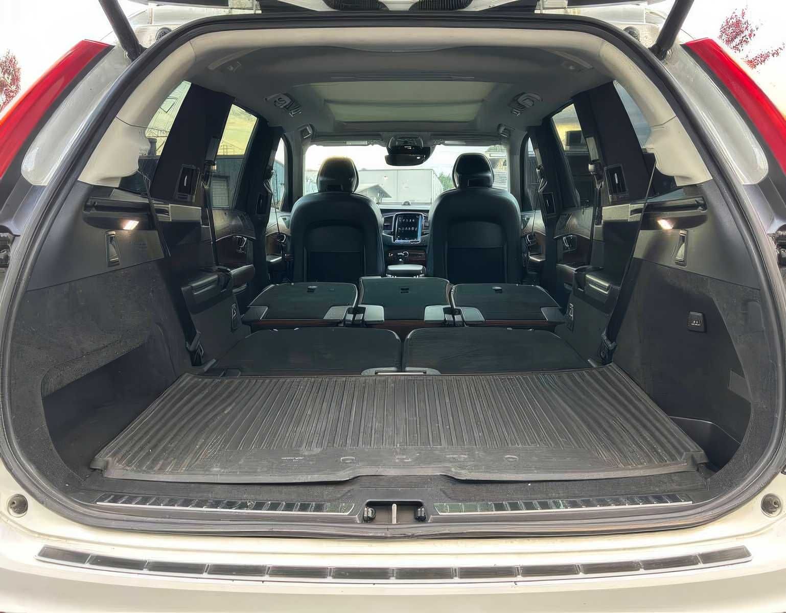 2019 Volvo XC90 T6 Inscription