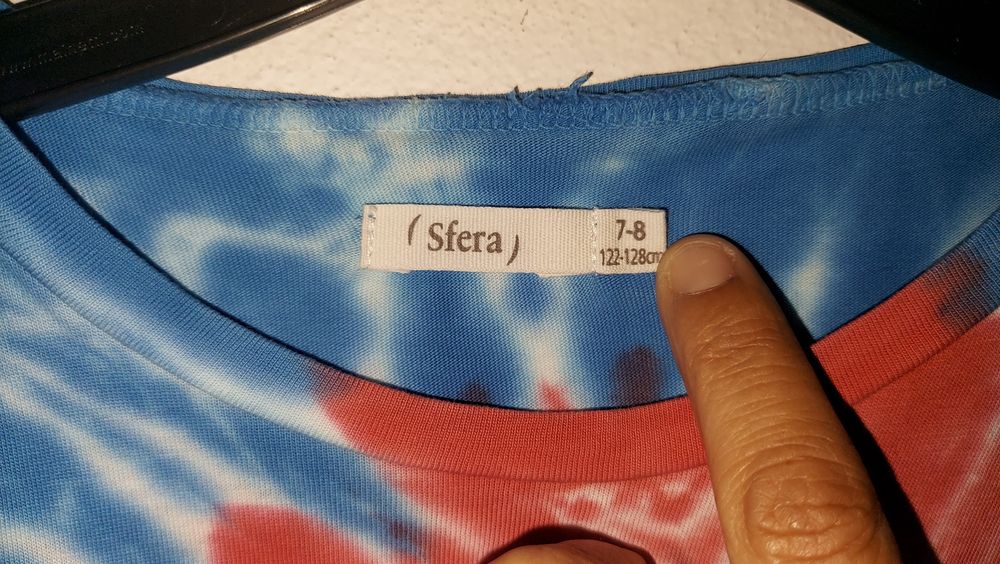 T-shirt Sfera - 7/8 anos nova