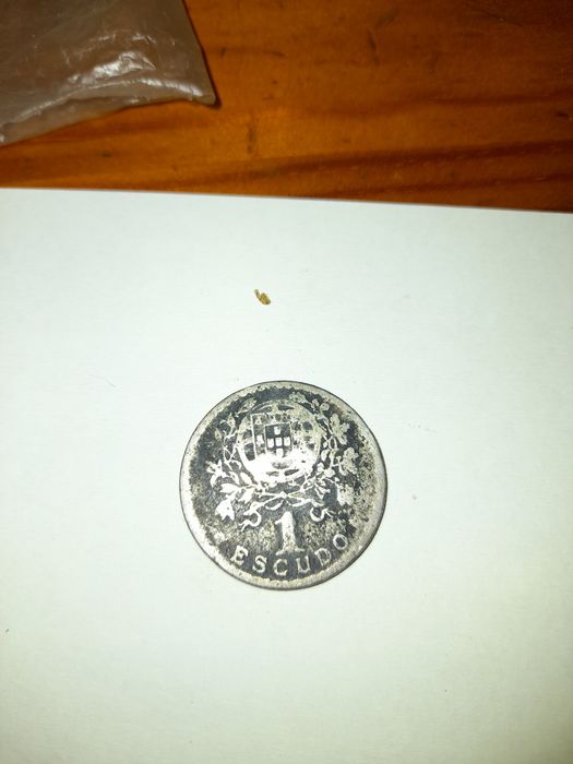 Moedas antigas de escudo