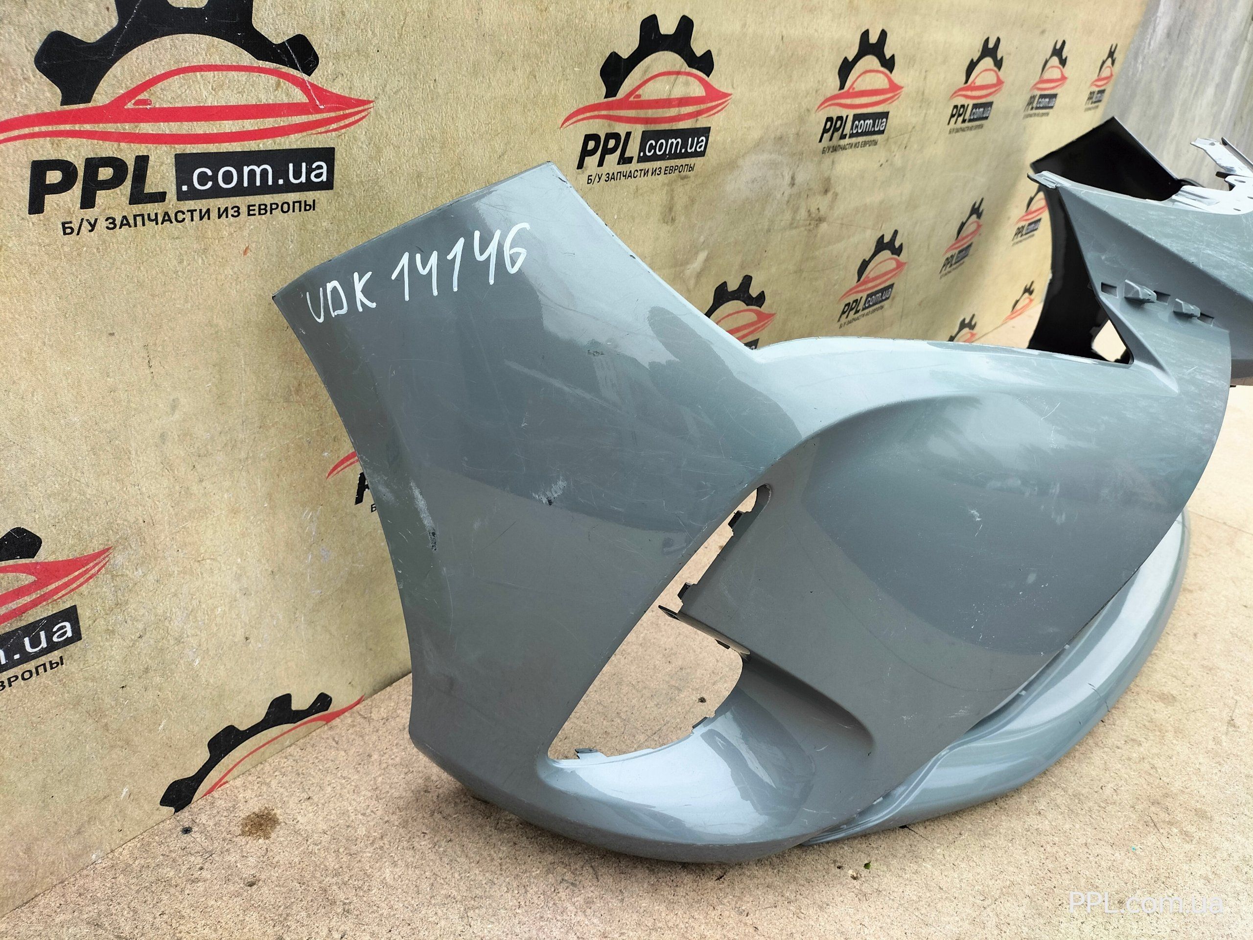Toyota Yaris III 2017-2020 рестайл бампер передний 52119-0DA40