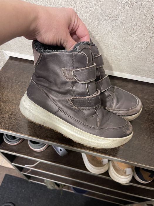 Ботинки бесплатно для двора 35р