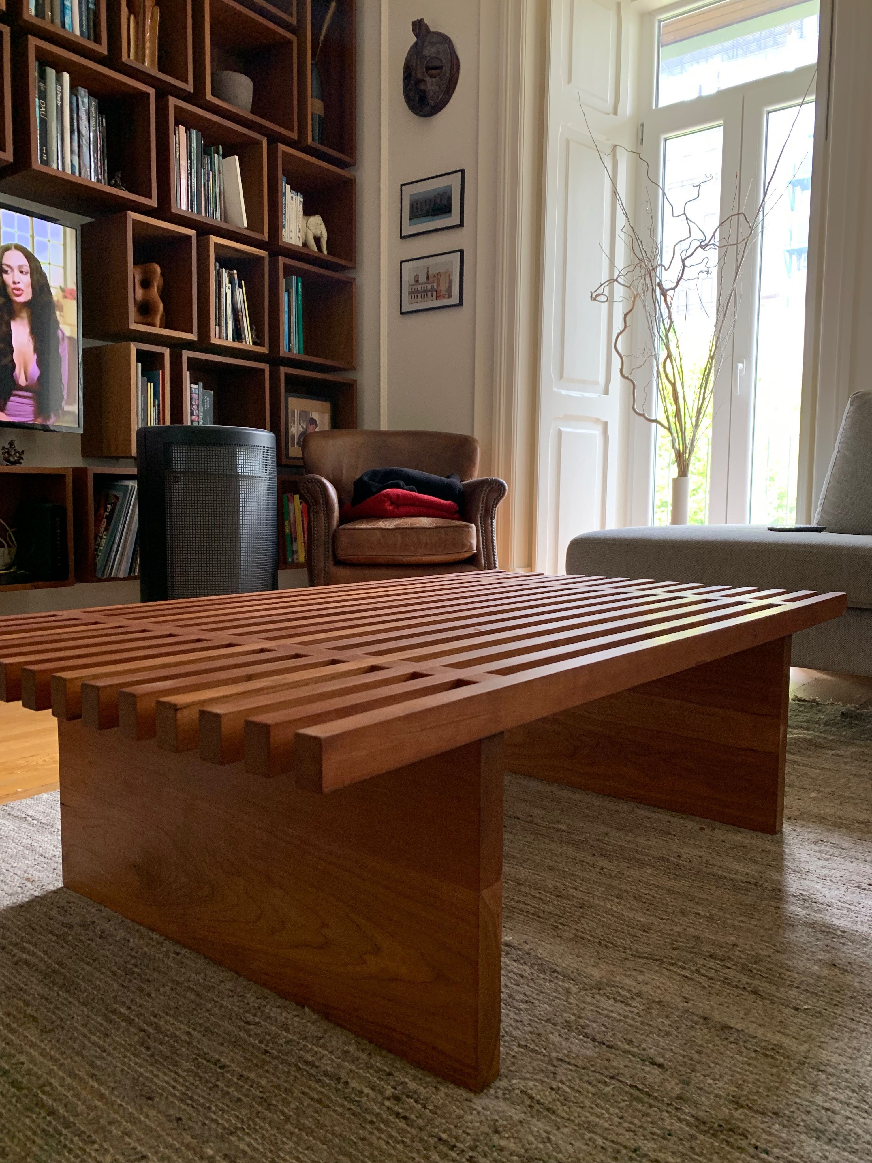 Mesa de centro cerejeira maciça