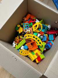 Lego Duplo 5,1kg ludziki klocki pojazdy zwierzęta pociągi meble