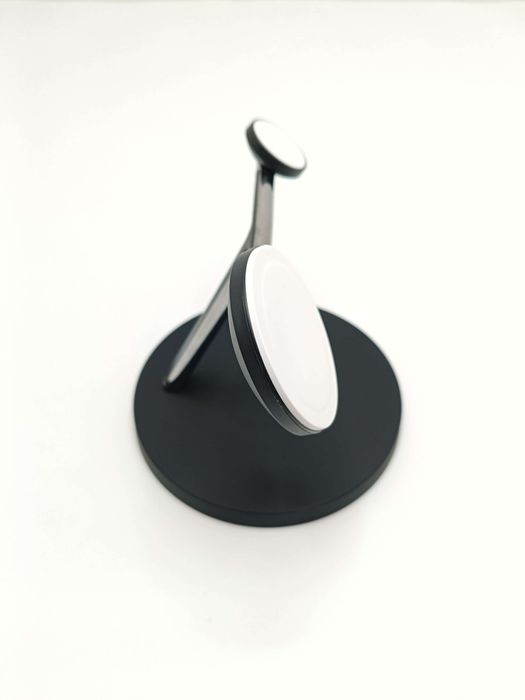 Ładowarka indukcyjna do MagSafe Belkin do Apple Watch, AirPods,  Qi2