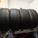 22/40/18 XL Sprzedam komplet opon całorocznych Goodyear