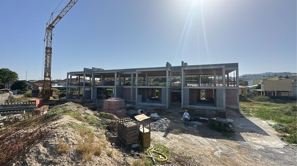 Precisando de uma empresa para dar andamento em sua obra estamos aqui