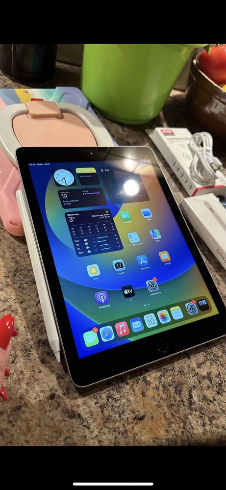 Tablet iPad Apple Retina — TOUCH ID — PROCREATE