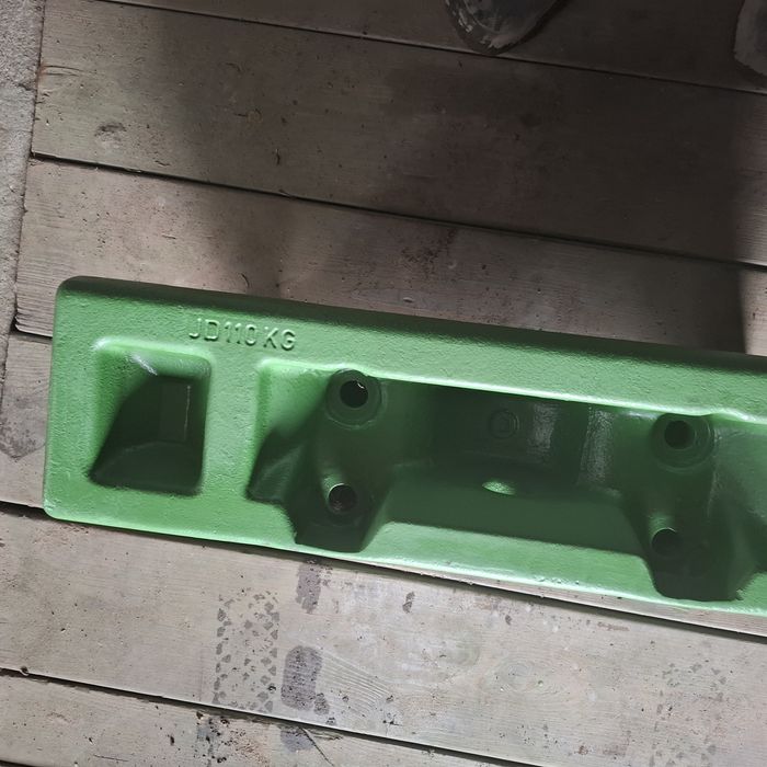 Mocowanie obciążników John Deere