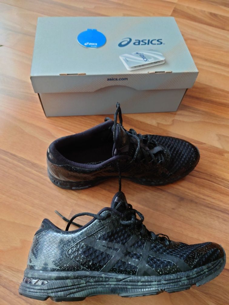 Tênis ASICS  gel nosa tri 11