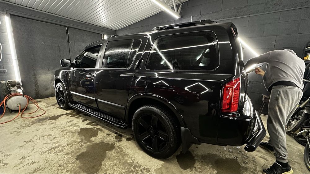 Терміново Infiniti qx56