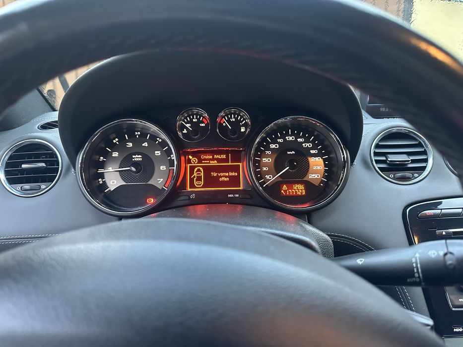 Peugeot RCZ 1.6 THP 200KM – Czarny, manual – zadbany egzemplarz