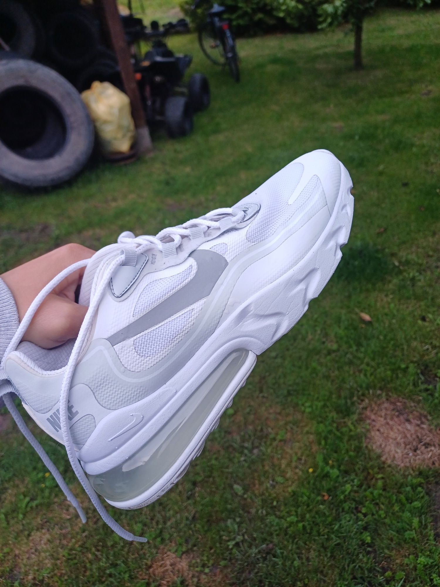 Buty damskie nike react 270