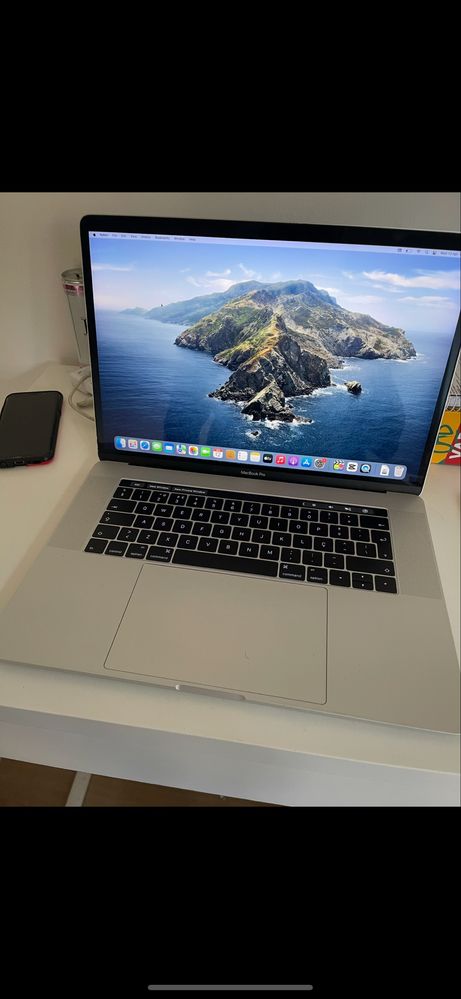 Macbook pro retina i7 touchbar troco
