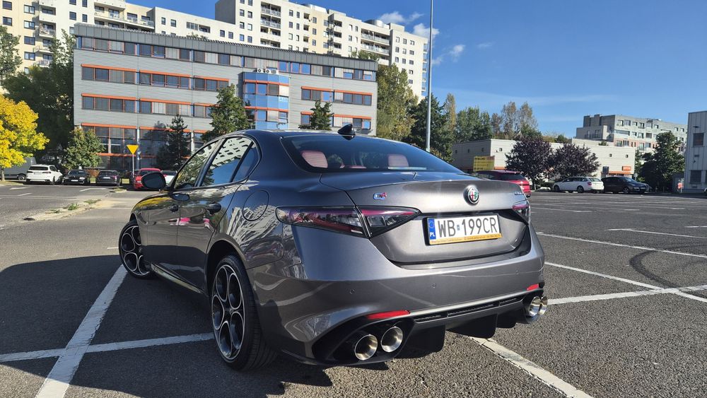 Alfa Romeo 2024r Giulia Q4 veloce 2.0T 280KM