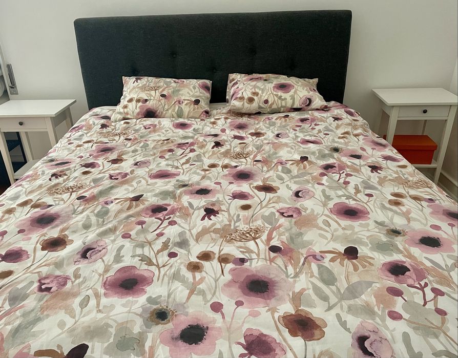 Cama de casal com colchão