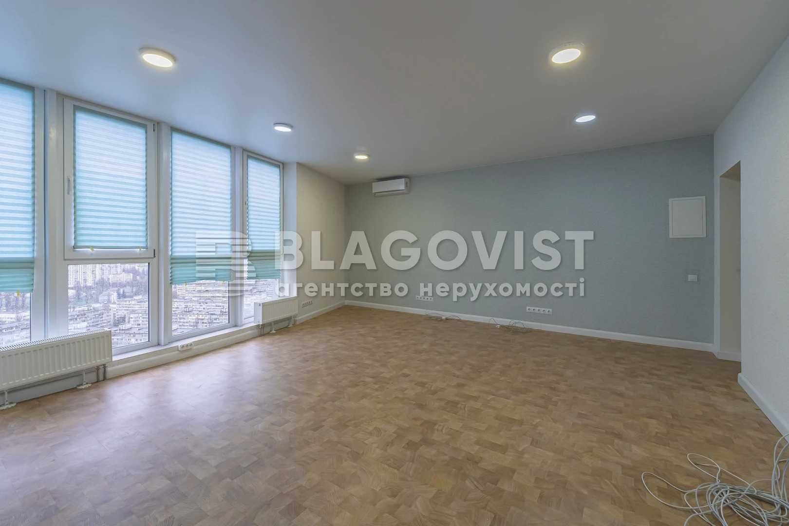 Видова квартира в новобудові від Київміськбуд