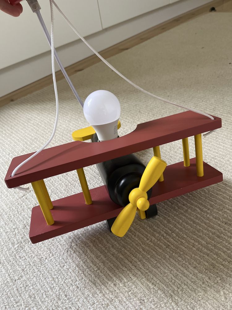 Lampa sufitowa samolot