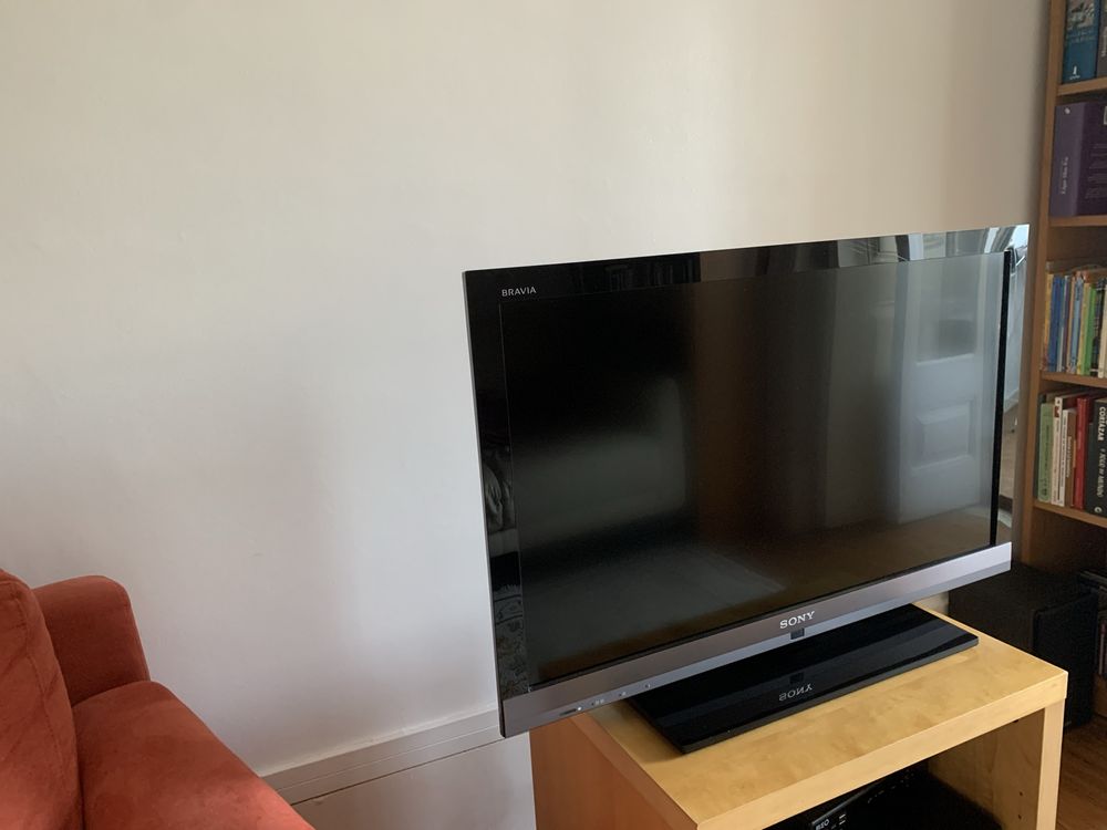 TV SONY® MODEL  KDL - 32EX710 de 32” de ecran