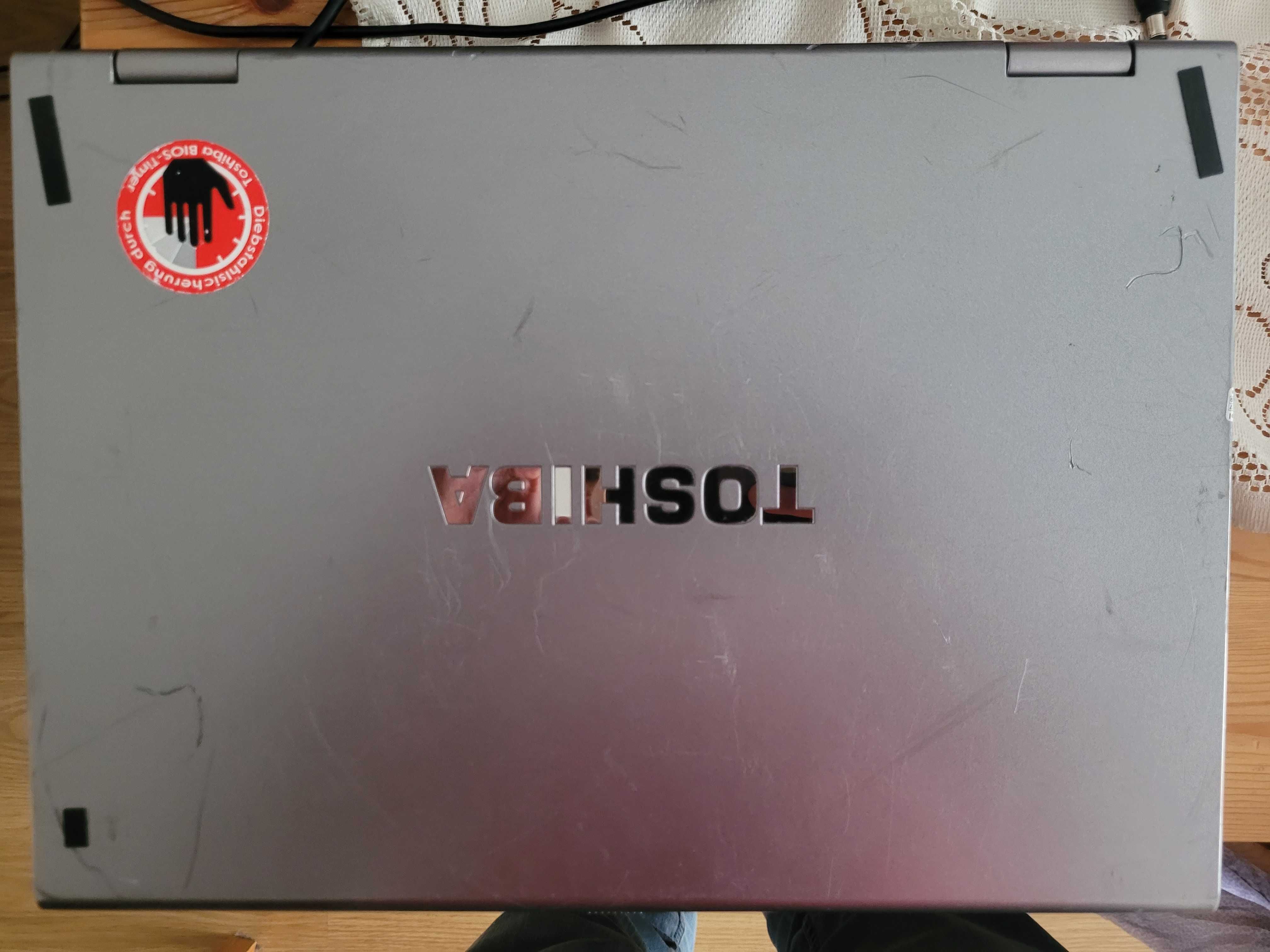 Laptop Thosiba TECRA A9