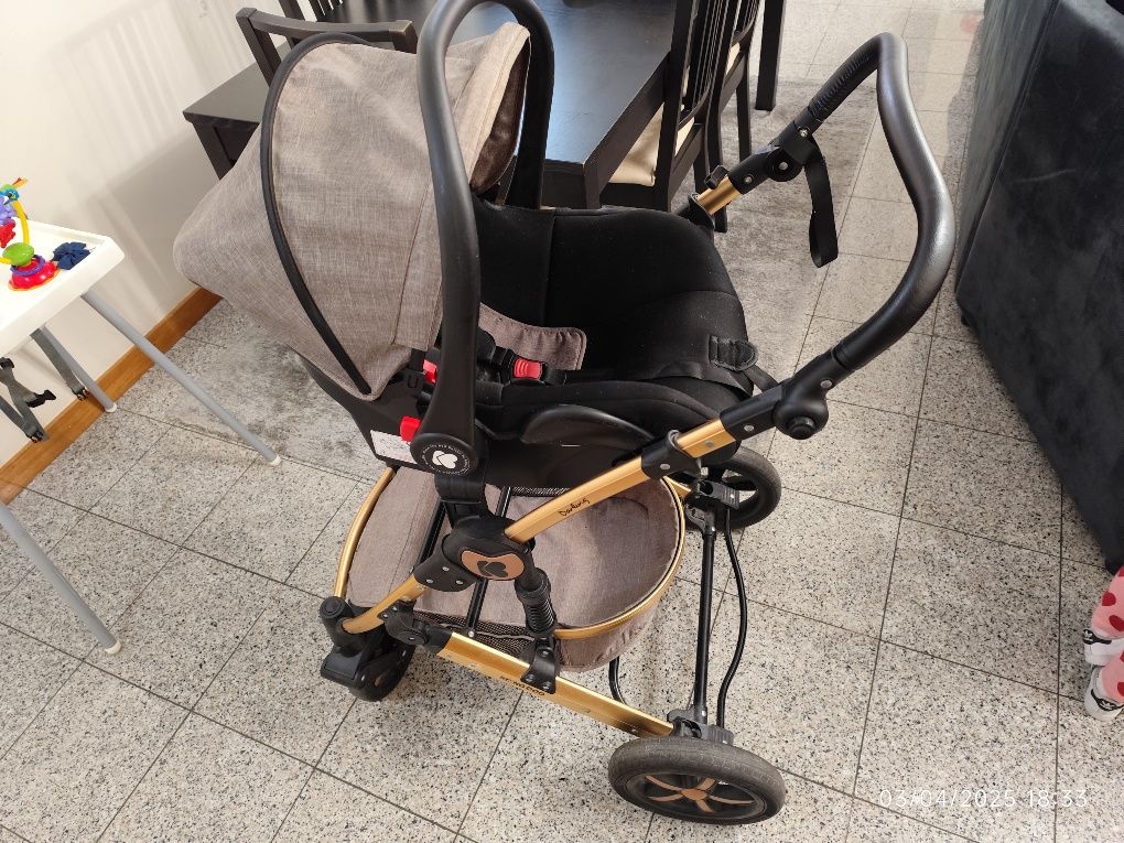 Carrinho de bebê 3 em 1