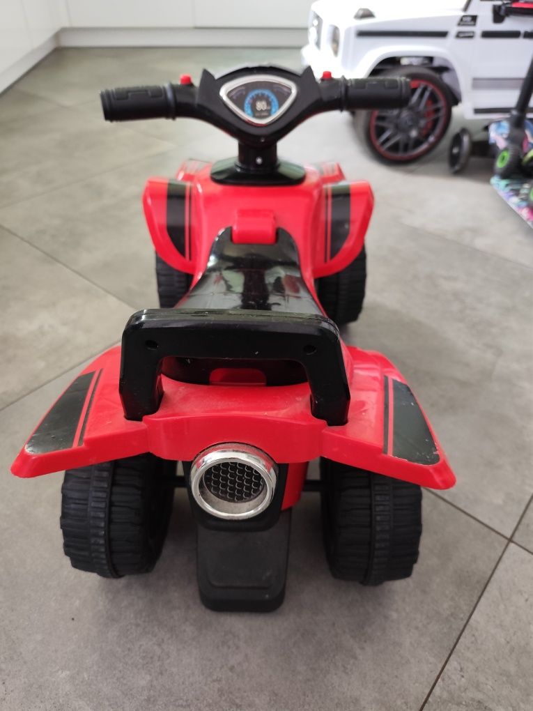 Jeździk Quad Goodyear