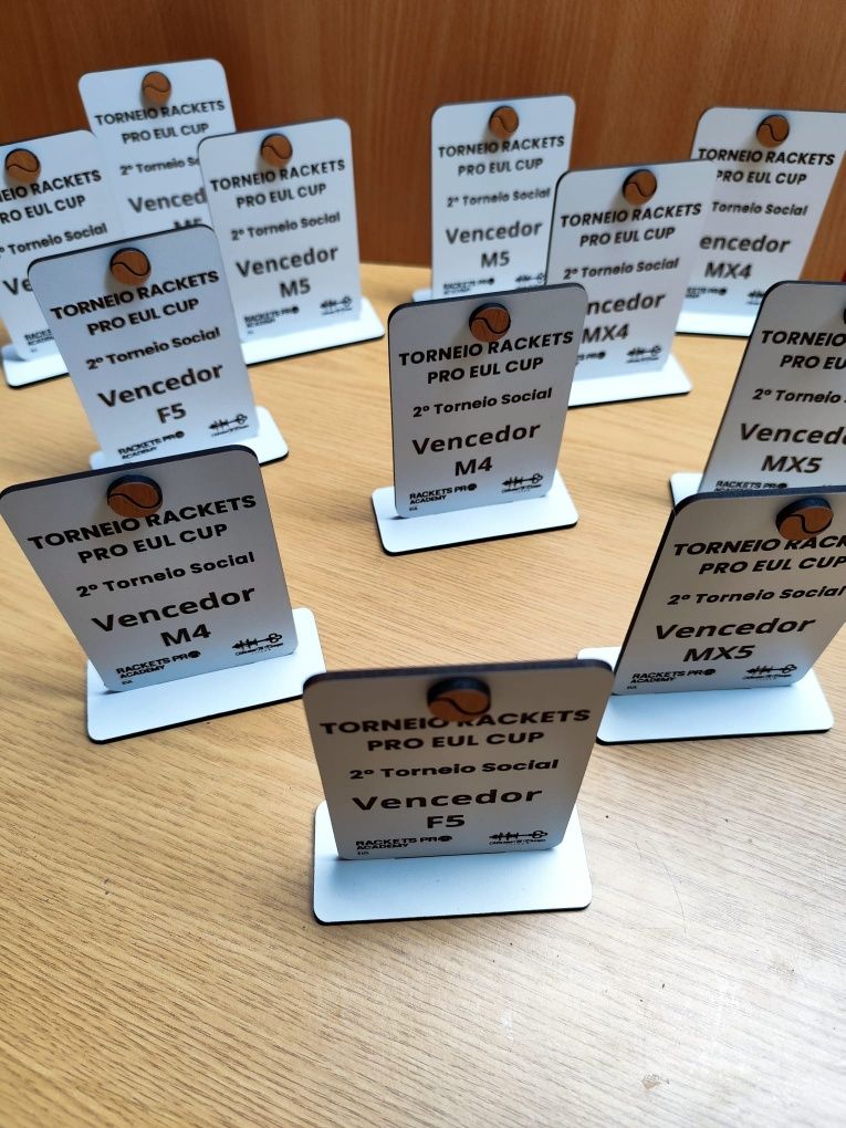 Premios/ placas / mérito/ troféus/ Desde 7 € peça já o seu orçamento