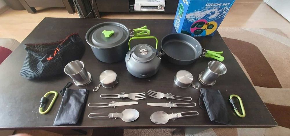 Duży Zestaw Naczynia Turystyczne Na Wyjazd Kemping Biwak Komplet
