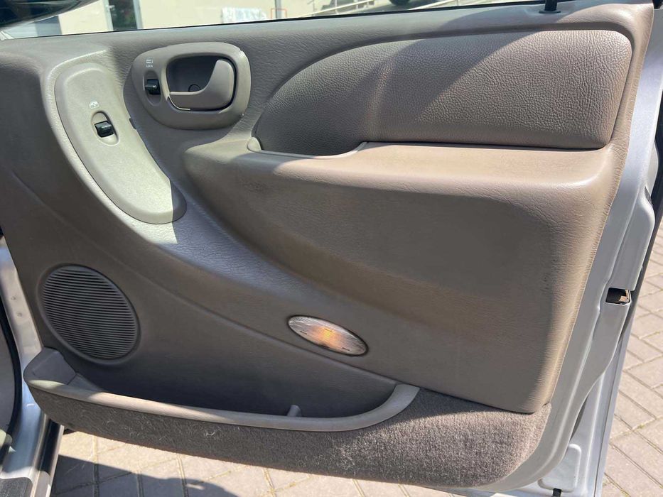 Продам Chrysler Voyager 2001р. #68817