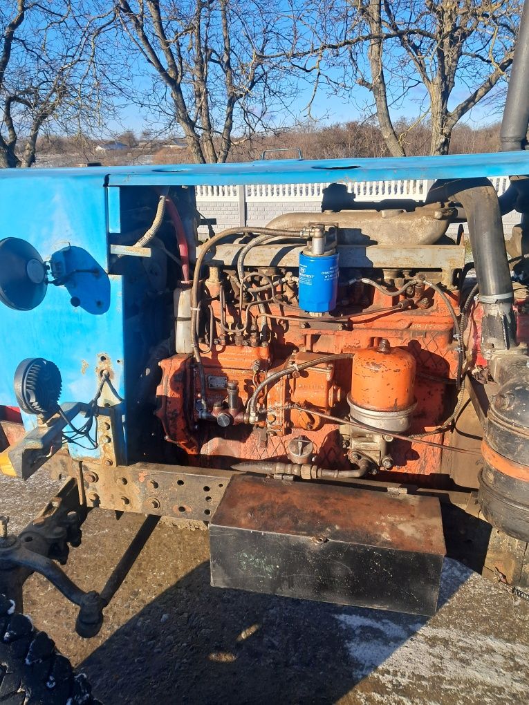 Продам ЮМЗ 6 з двигуном СМД 22
