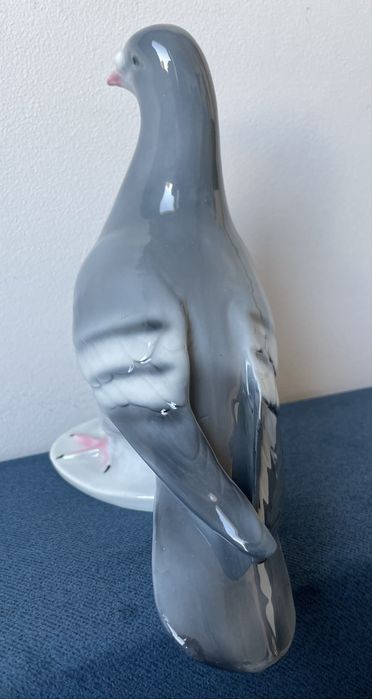 Figurka Porcelanowa Gołąb PRL , Antyki