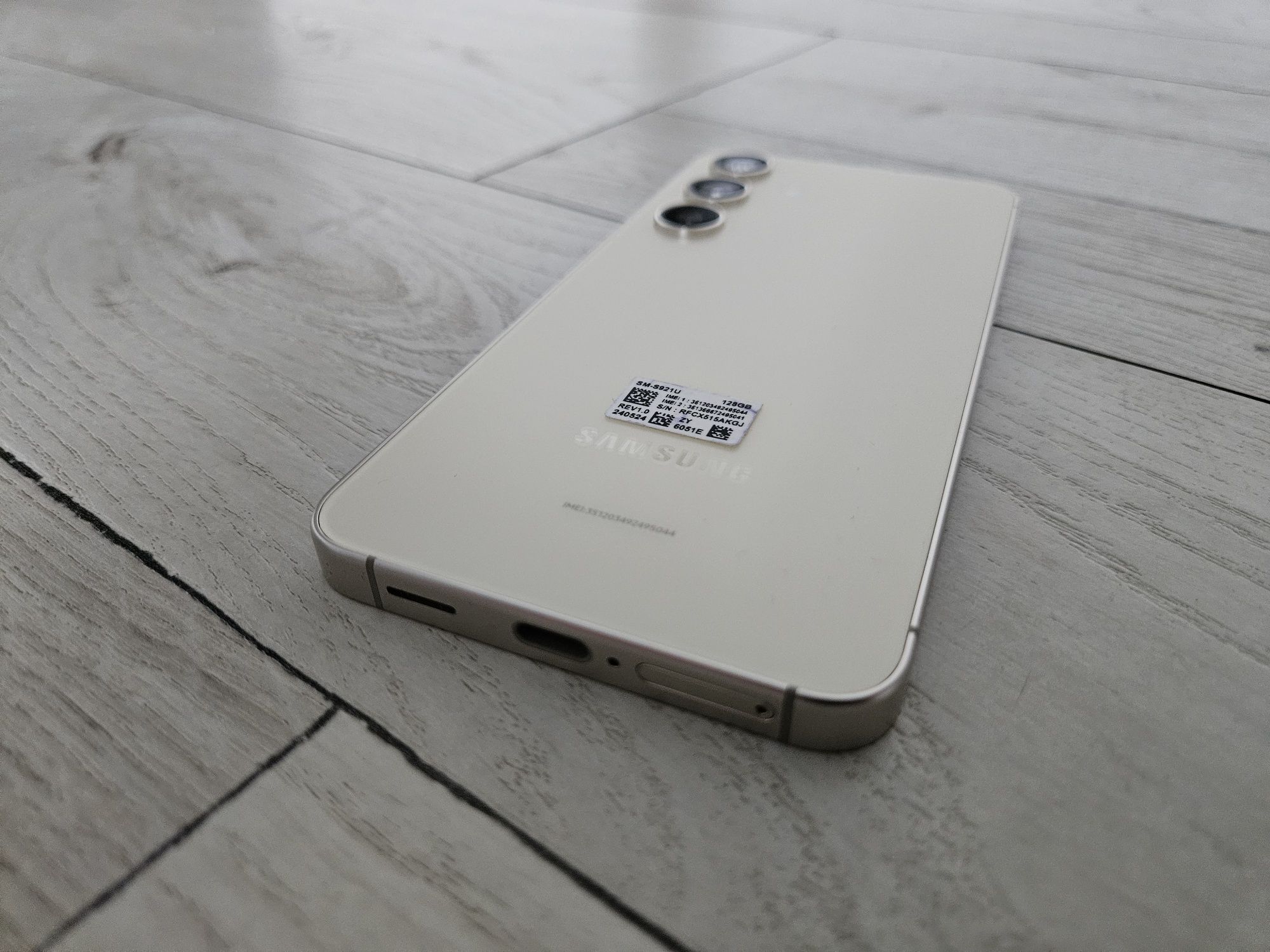 Samsung S24 gold original