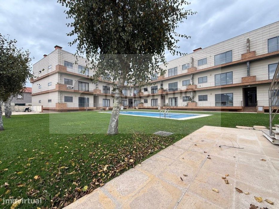 Apartamento T2 | Condomínio em Fechado