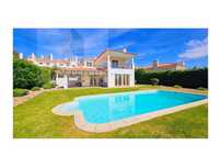 Moradia T4, com piscina e jardim privado, no Condomínio Campo Real!!