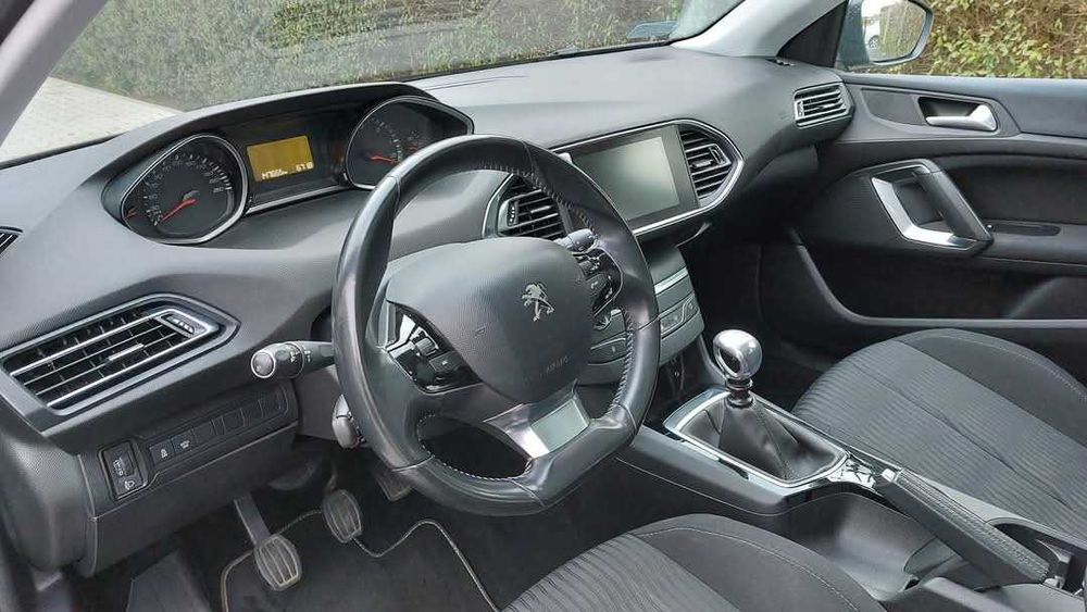 Peugeot 308 T9 1.6 blueHdi S&S 120hp, bezwypadkowy, prywatny 2kpl opon