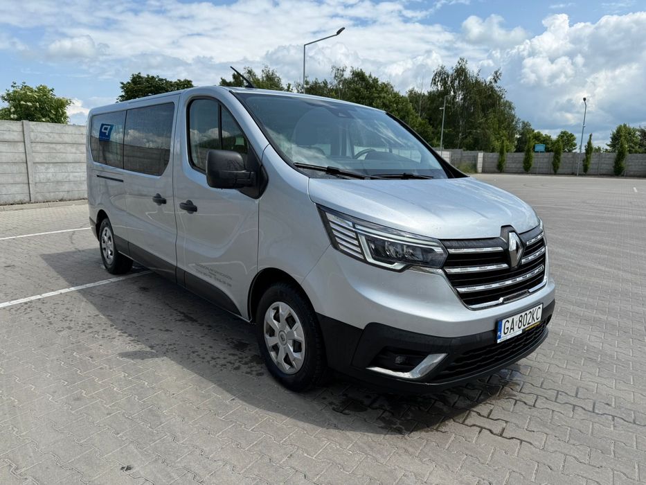 Wynajem Bus 9 osób RENAULT Trafic    Dostępne od ręki