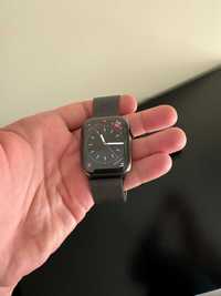 Apple Watch Series 8 GPS Celular 45mm Aço Milanese Loop Grafite Impec