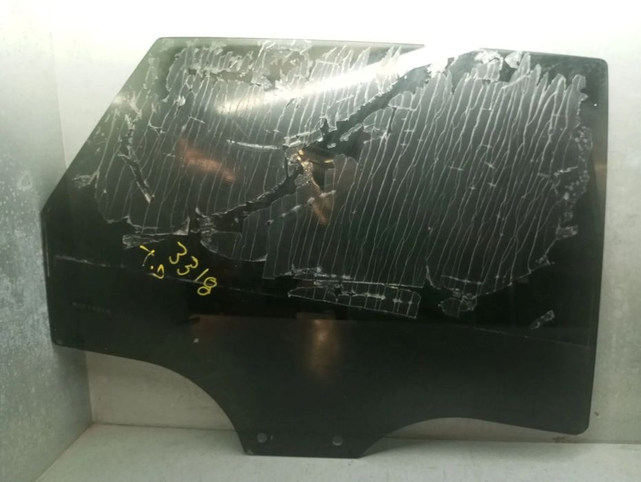 Vidro porta trás direito AUDI Q5 (FYB, FYG)