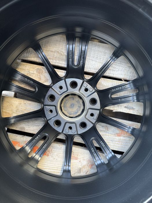 Диски 5/120r18 BMW original m різно широкі