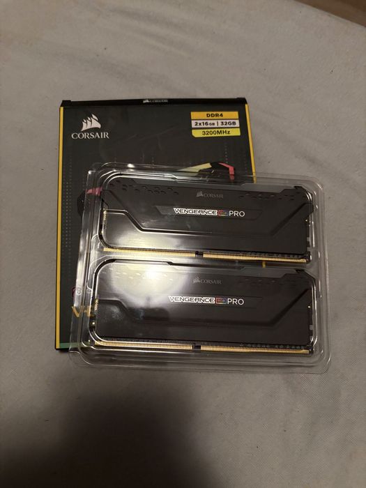 Corsair vengeance rgb 2x16gb 3200mhz cl16