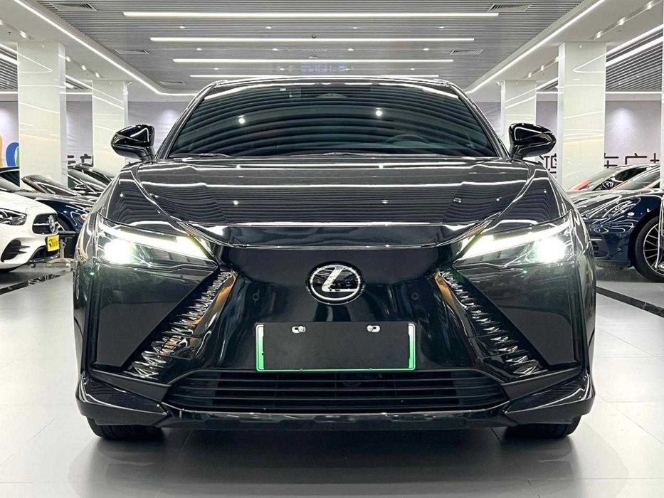 Lexus RZ 450e 2023 року
