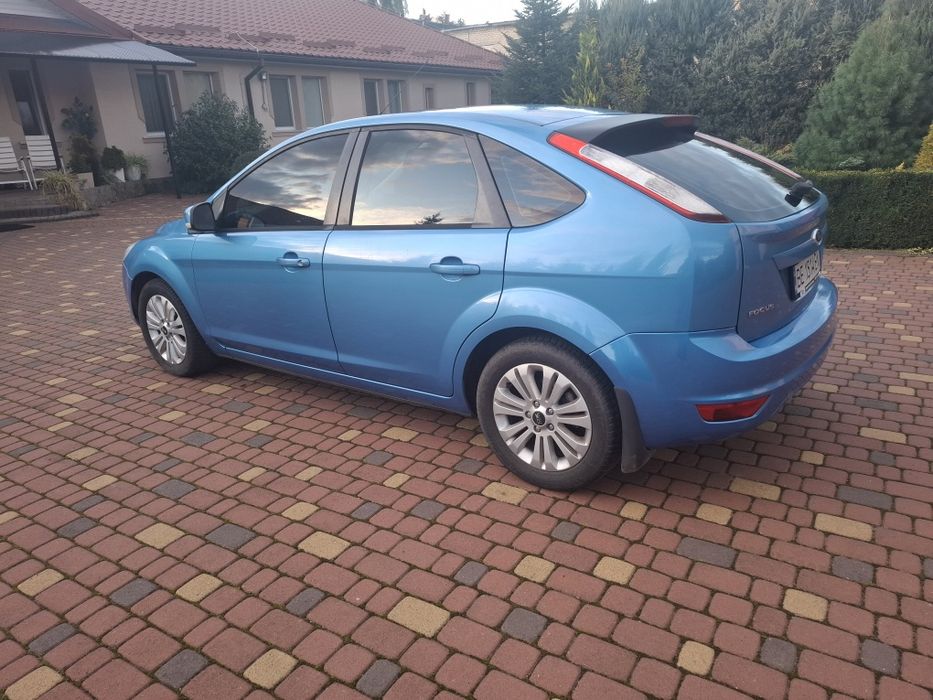 Ford Focus 2010р 1.6 бен/газ