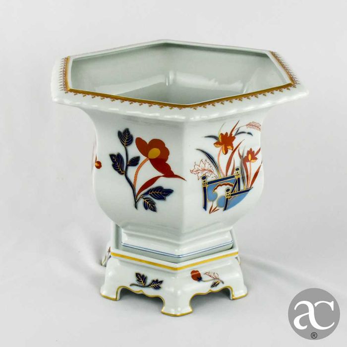 Cachepot hexagonal com base, porcelana Vista Alegre, Decoração Imari