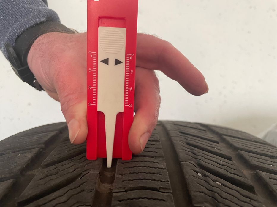Continental зимние 285/35 r21