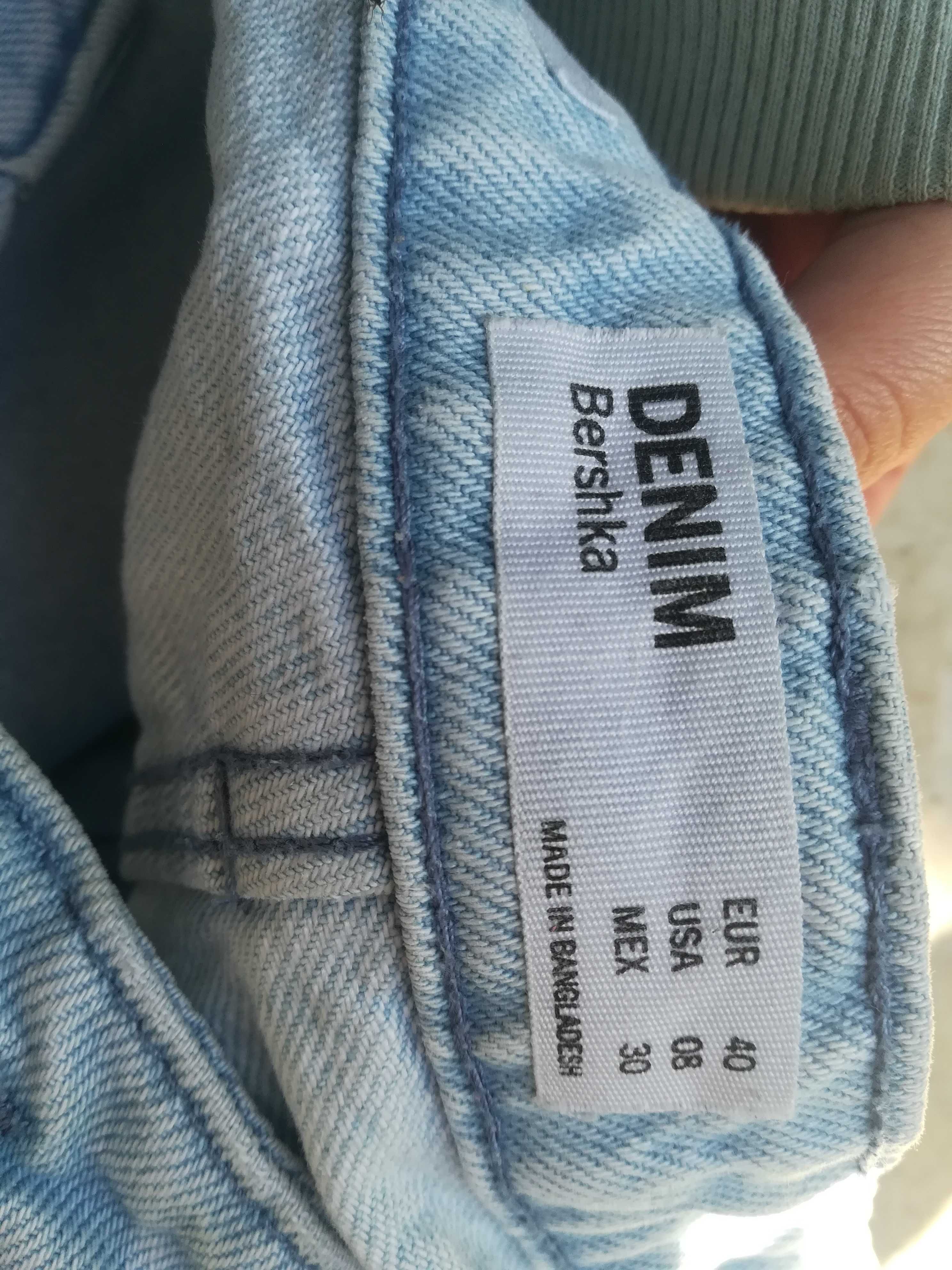 Calças de Ganga Bershka n40 (EUR)