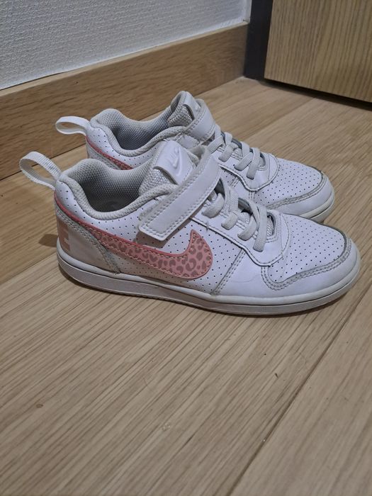 Adidasy dziewczęce r.31,5 Nike