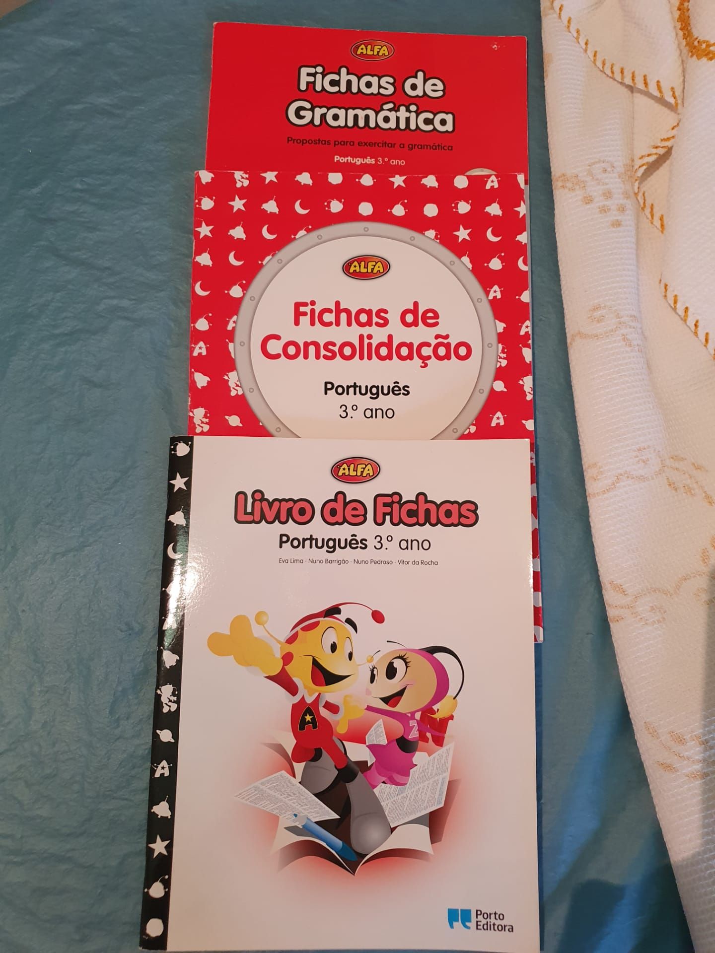 Livros escolares 3º ano