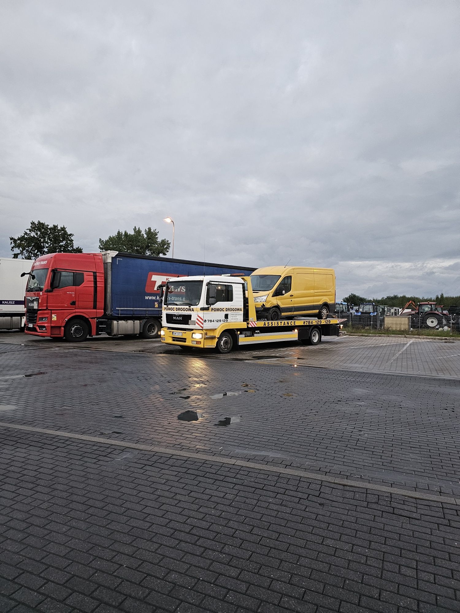 Pomoc Drogowa,Autolaweta,Laweta,Holowanie,Busy,24H/7 a4 s5 s8 Wrocław,