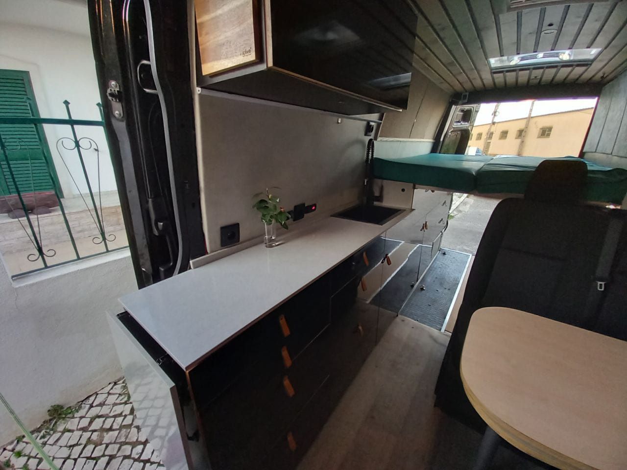 Autocaravana Mercedes Sprinter Automática Autosuficiente